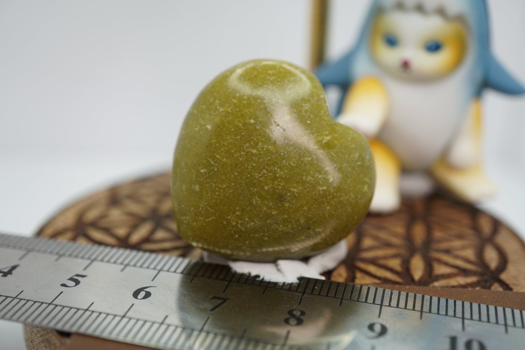 Mineralien & Heilsteine: Nephrit Jade Herz ab 1.- Auktion Versandbereit – Neu und originalverpackt aus Eschenbach SG von topstone